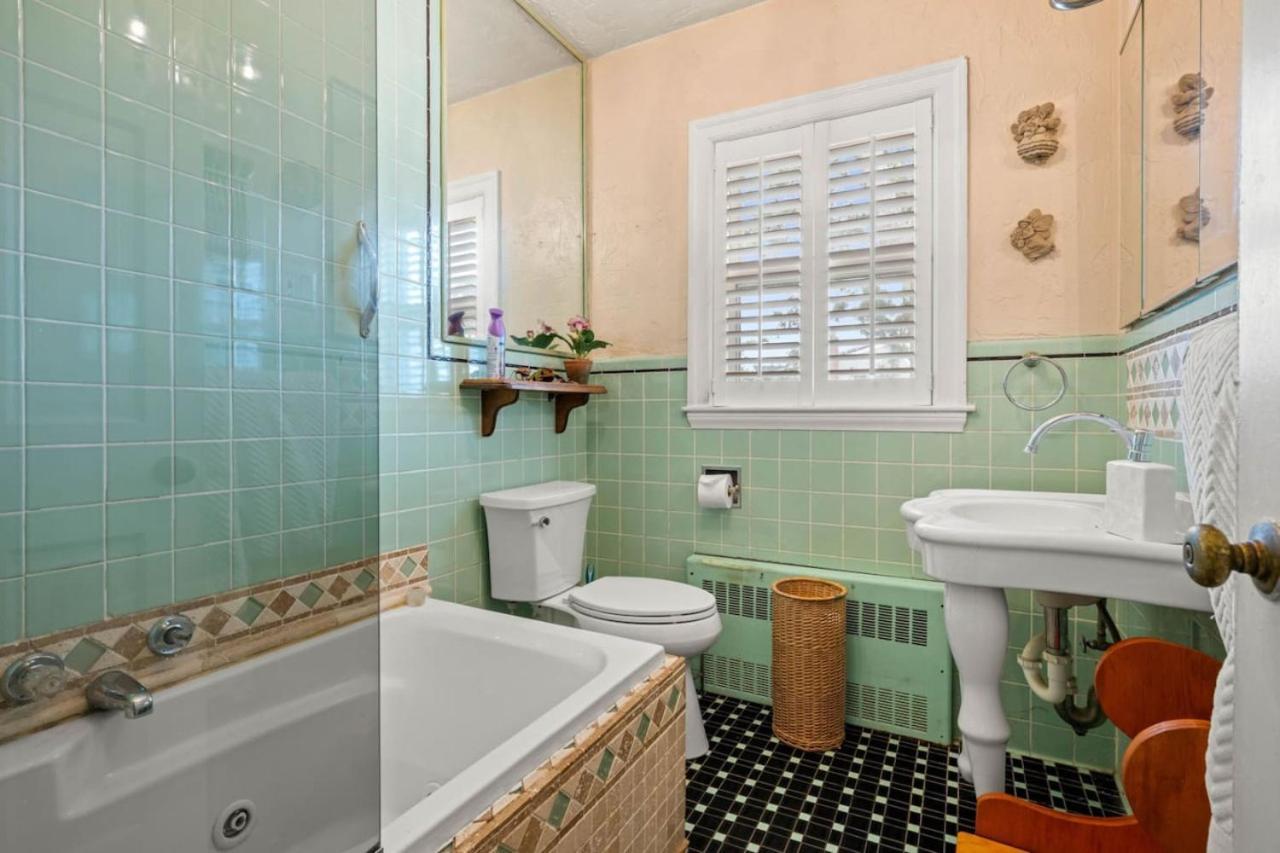 Coastal Charm Lobster Chato Swampscott Luaran gambar